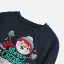 sweatshirt_03_christmas_navyblazer_closeup1.webp