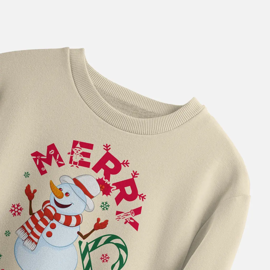 sweatshirt_06_christmas_bone_closeup1.webp