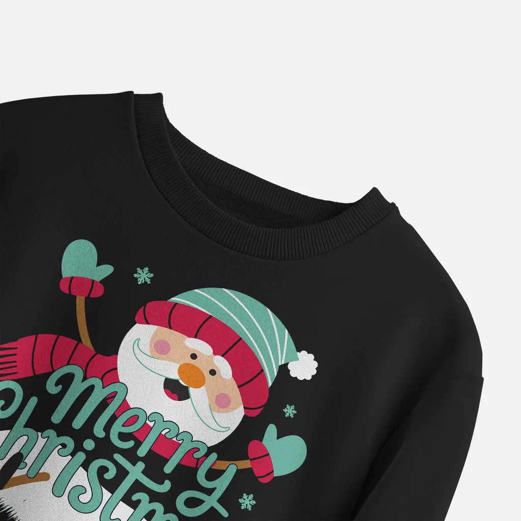 sweatshirt_09_christmas_black_closeup1.webp